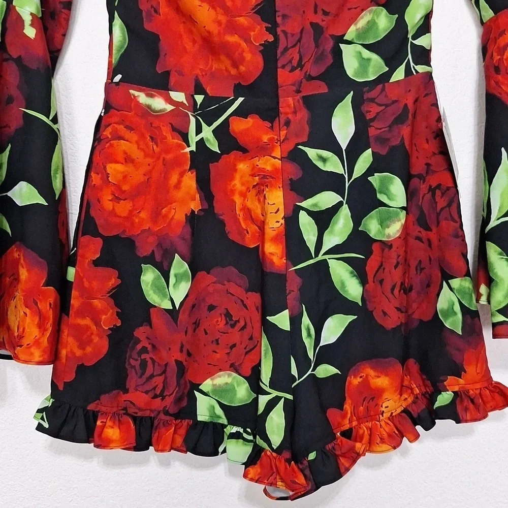 Bebe NEW Red Black Romantic Bohemian Off Shoulder Floral Print Romper Size 0